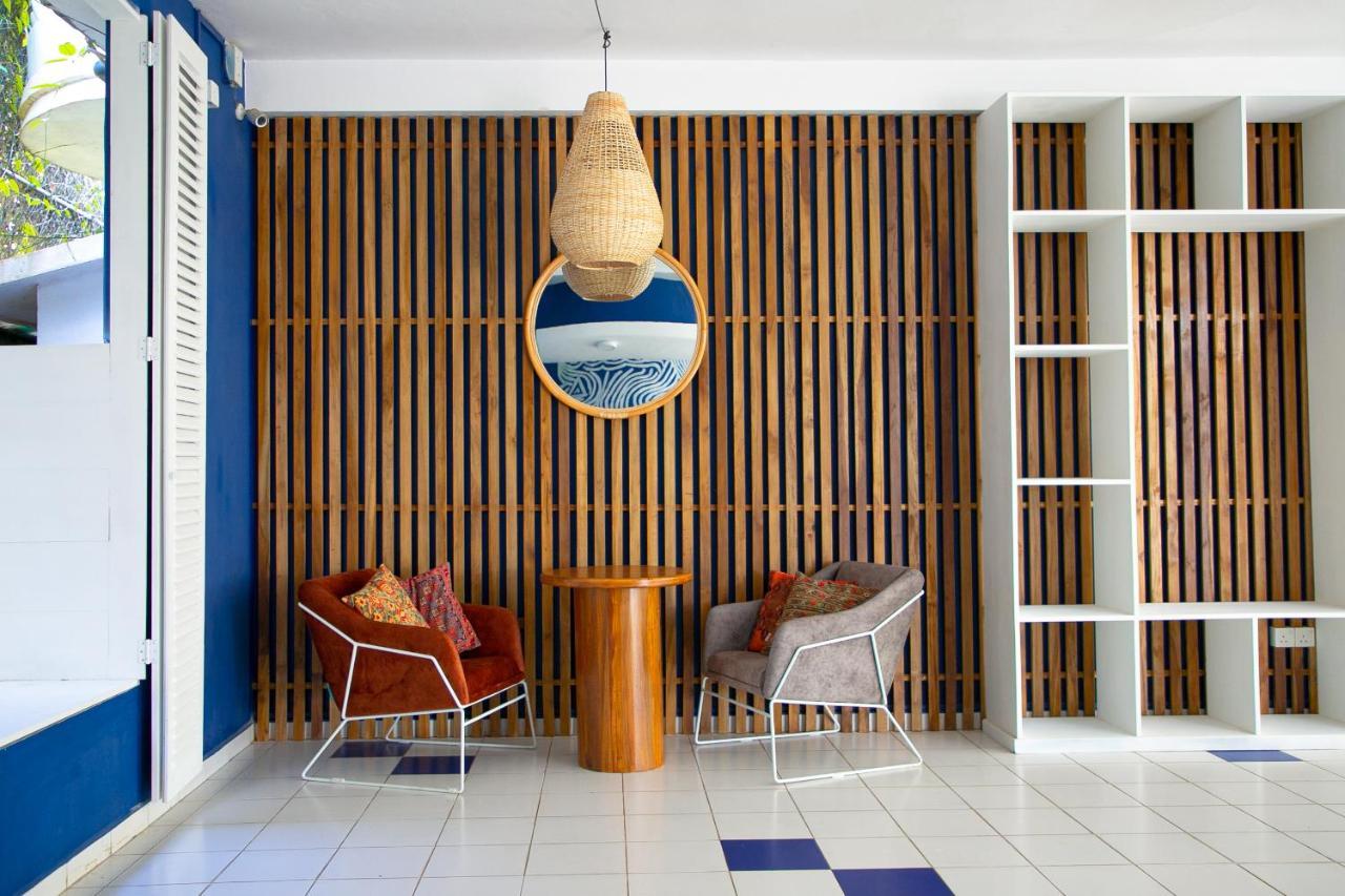 Alma Beach Hotel Weligama Buitenkant foto